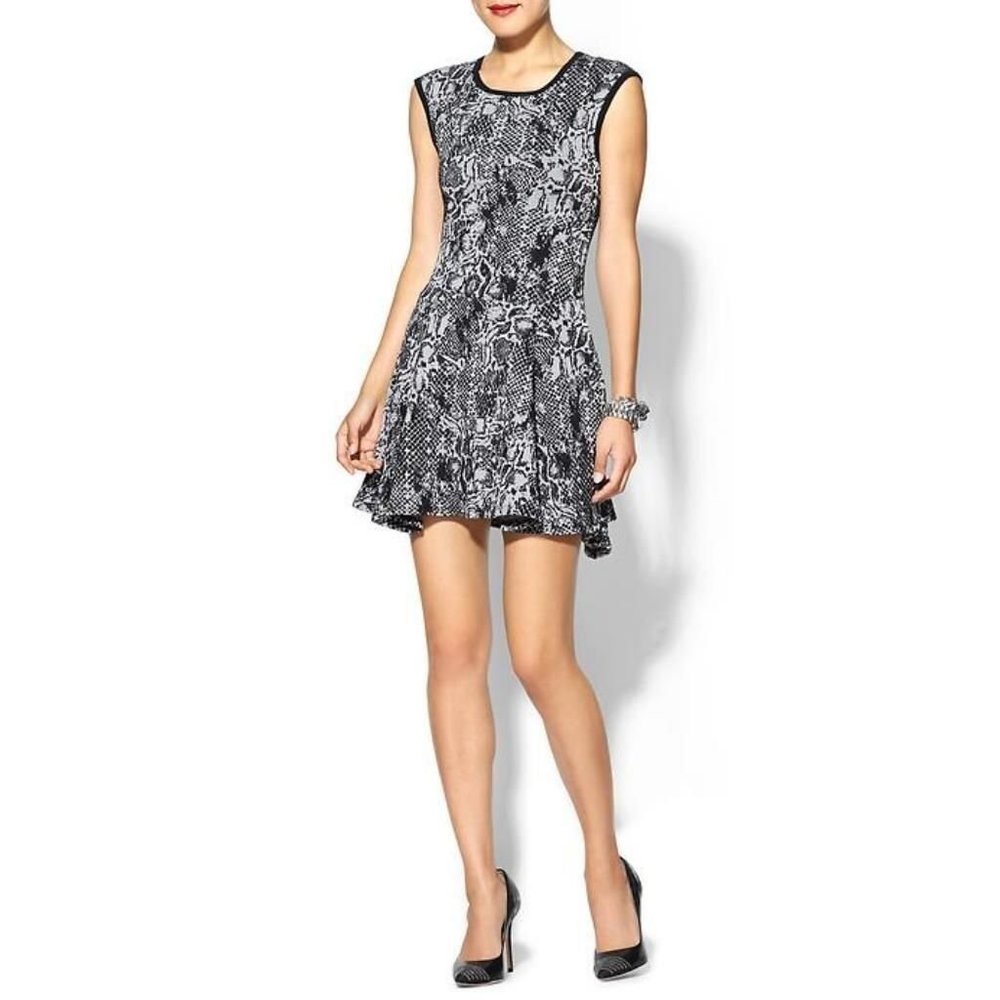 EIGHT SIXTY  Black SNAKE PRINT Grey FLORAL Flared DRESS Knit STRETCHY Back Zip L